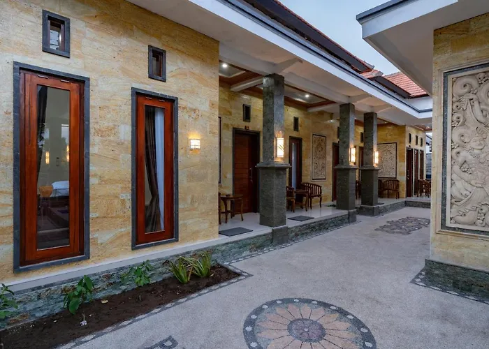Guest house Pratiwi House 3*